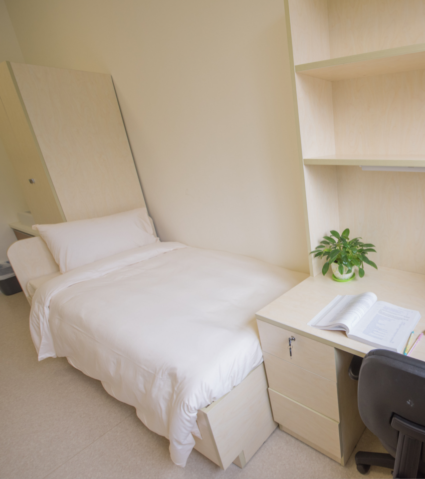 https://d26ql2nsjs5ylm.cloudfront.net/files/684d37bd61524b0002a3ce5e/8lftyaroy-StudentRoom2.png